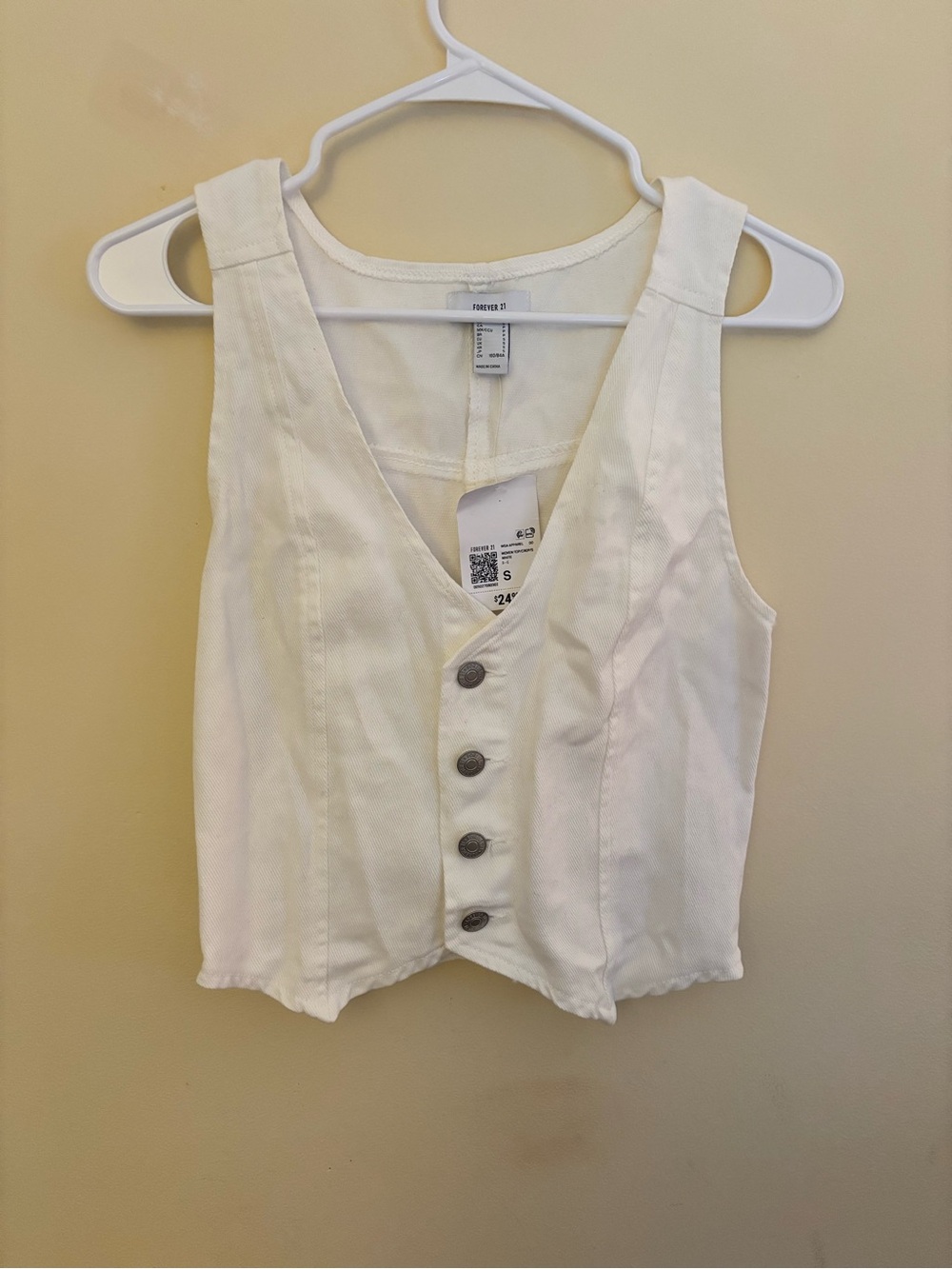 Forever 21 White Button-Front Crop Top Vest